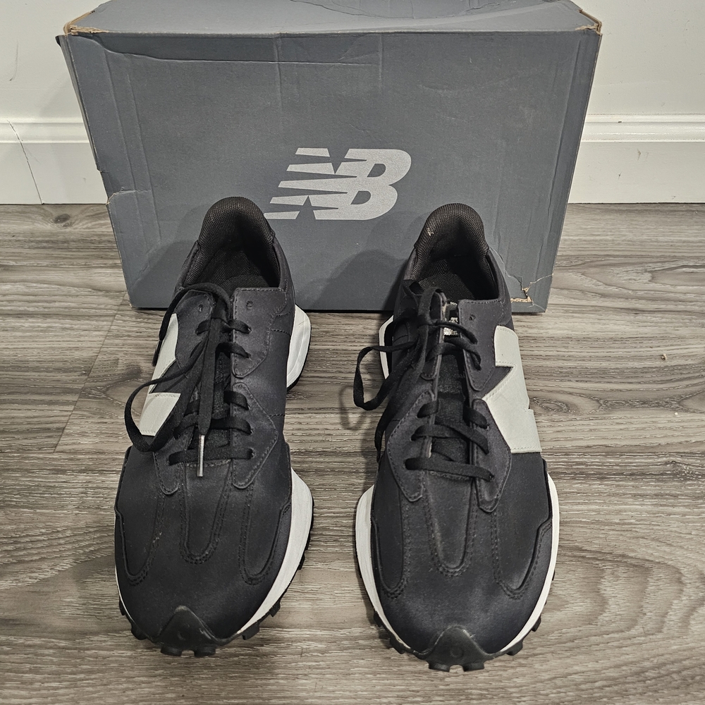 New Balance Womens 327 Black Sneakers